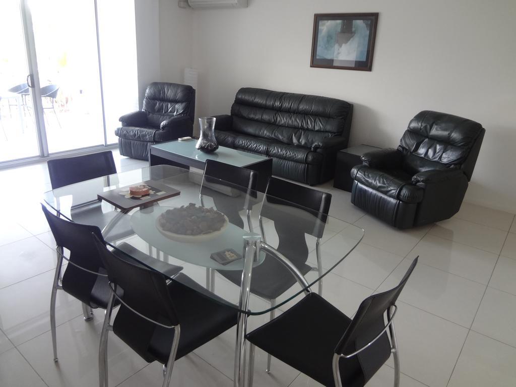 Keith'S Sister, 1 Of The 4 Most Popular Units On Bribie Apartment Bongaree Luaran gambar