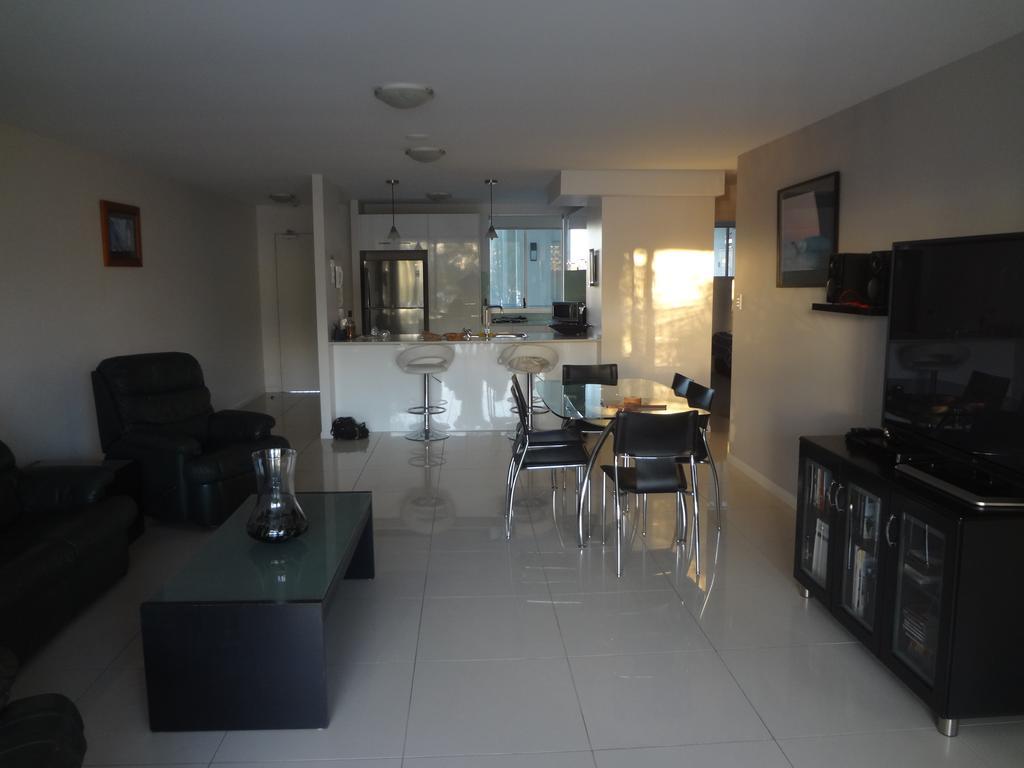 Keith'S Sister, 1 Of The 4 Most Popular Units On Bribie Apartment Bongaree Luaran gambar